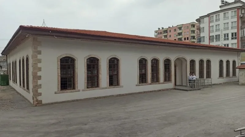 7 Ocak İlkokulu Tarihi Kimliğiyle Yeniden Doğuyor