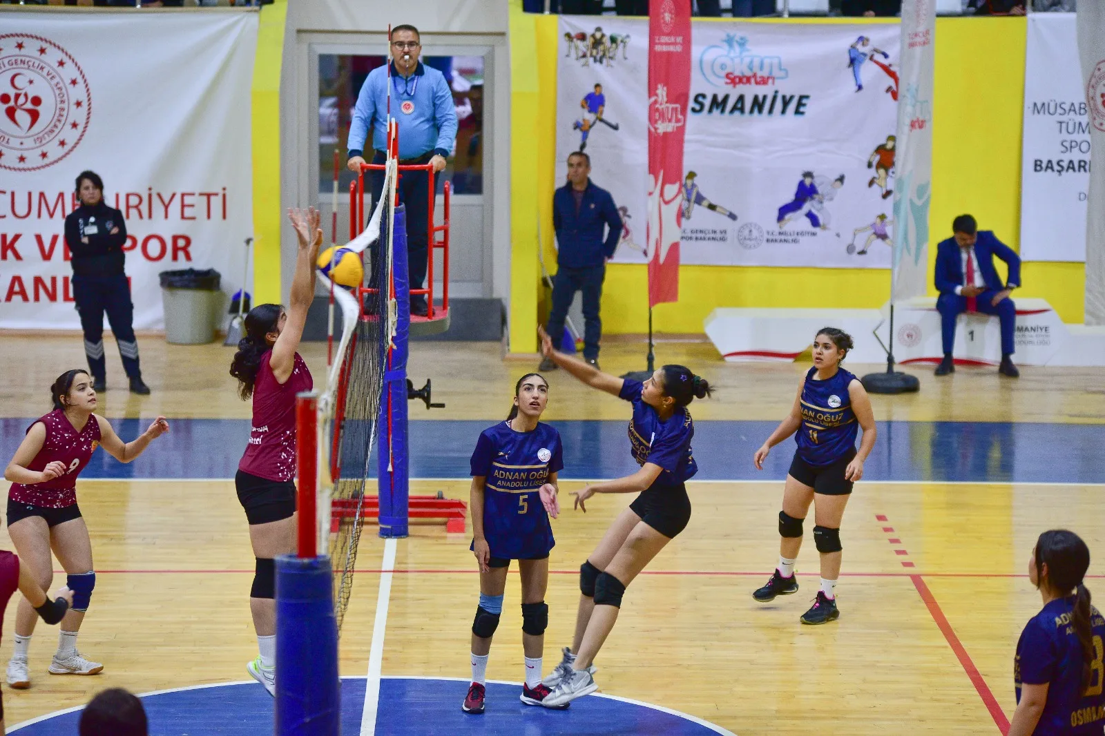 Genç Kızlar Voleybol Müsabakaları Tamamlandı