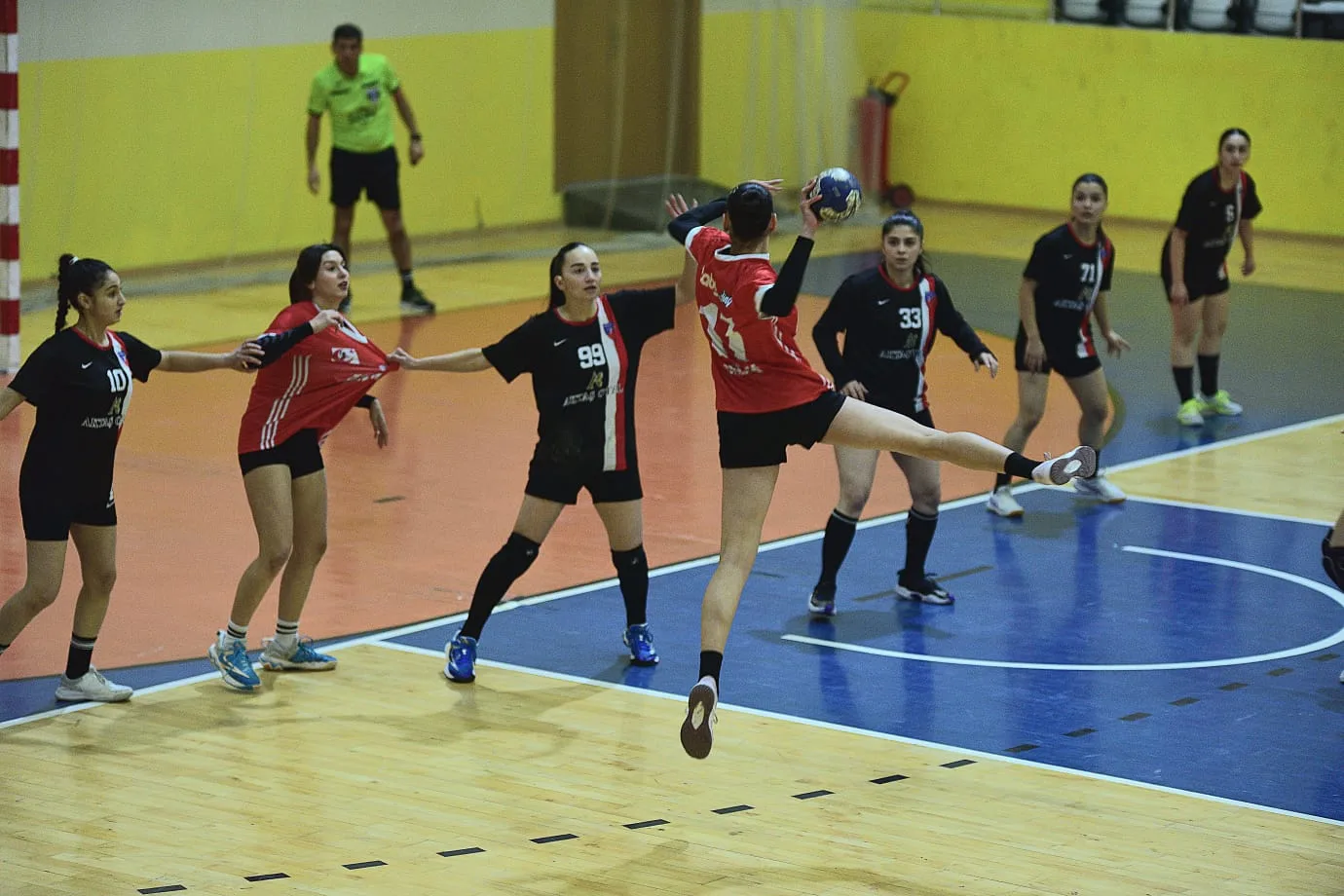 Mersin Hentbol, Osmaniye’de 42-29’Luk Farkla Galip Geldi