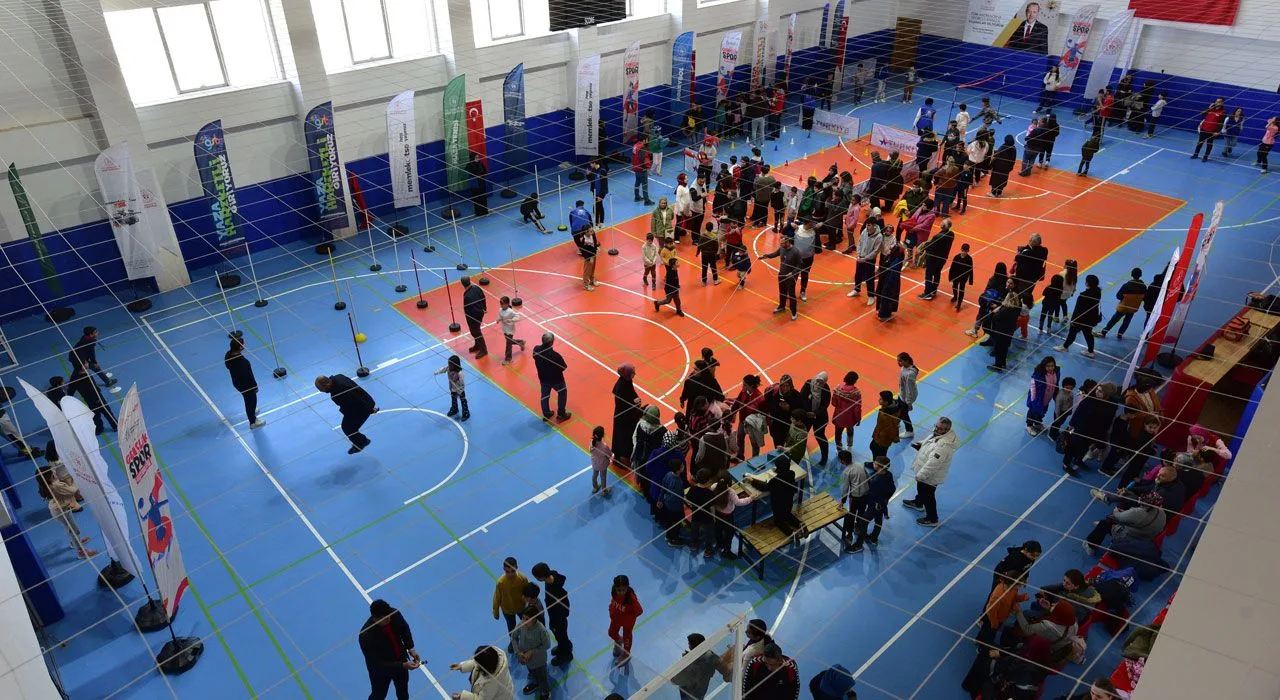 Osmaniye’de Gençlik Ve Spor Festivali Coşkuyla Yapıldı