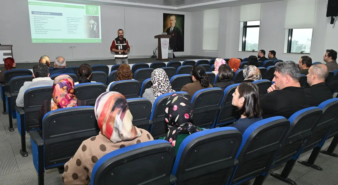 Osmaniye'De Narkotik Farkındalık Eğitimi Verildi