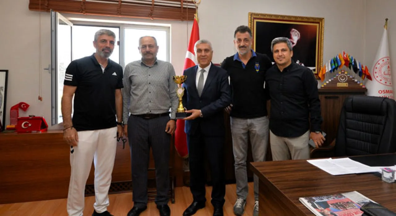 Osmaniye Mem Voleybol Takımı Bölge Finallerinde Osmaniye Mem Voleybol Takımı Bölge Finallerinde