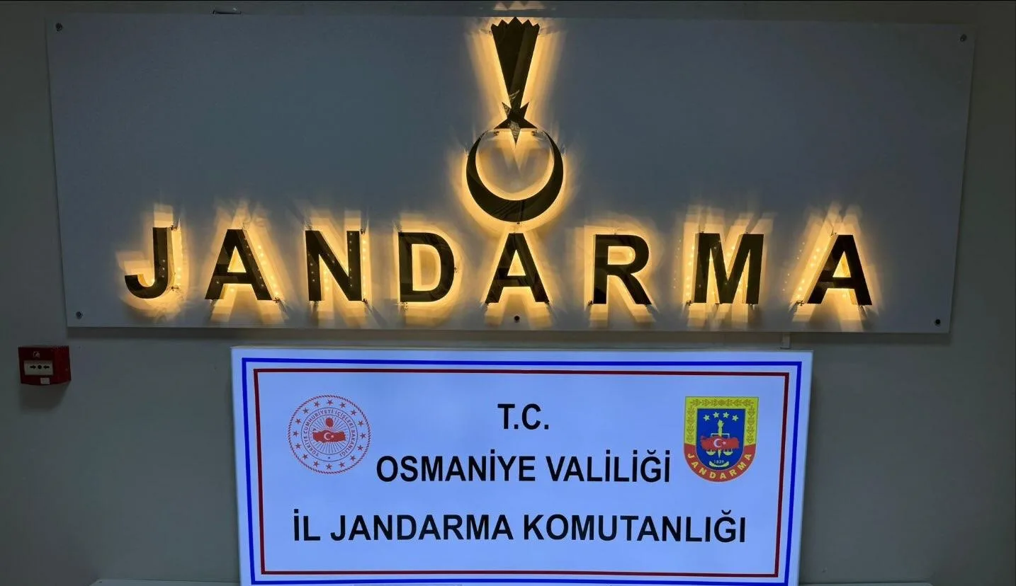 Osmaniye’de 5 Yıl Cezalı Dolandırıcı Yakalandı Osmaniye’de 5 Yıl Cezalı Dolandırıcı Yakalandı