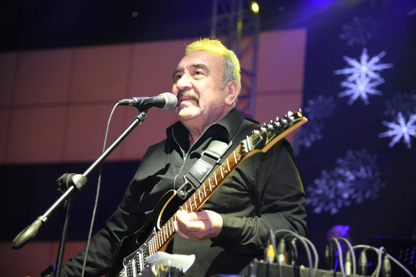 Ümit Besen’den Osmaniye’de Unutulmaz Gece Ümit Besen’den Osmaniye’de Unutulmaz Gece