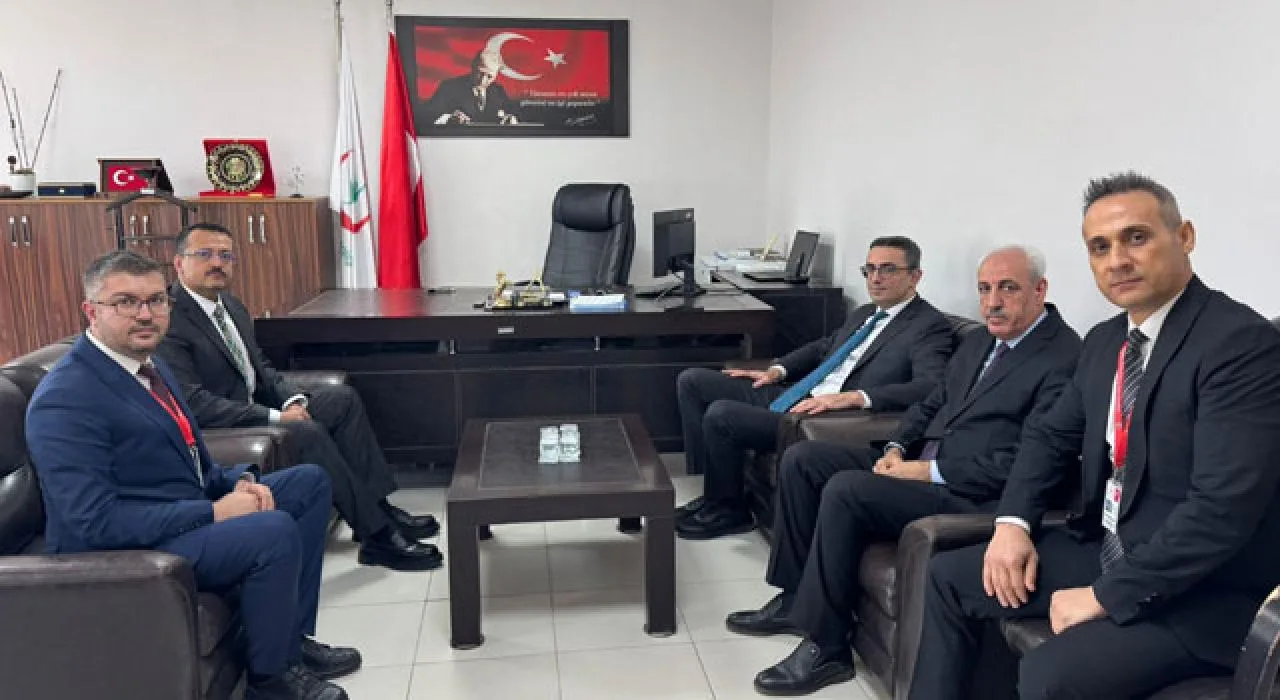 Dr. Emrah Ceviz: Ağız Ve Diş Sağlığı Toplumun Temelidir Dr. Emrah Ceviz: Ağız Ve Diş Sağlığı Toplumun Temelidir