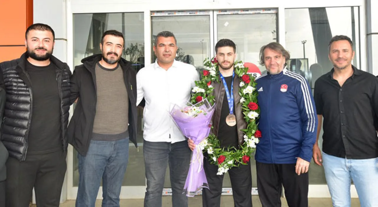 Osmaniyeli Ferit Özdemir Dünya Üçüncüsü Oldu 7E111Fe5 B2Db 4D74 A285 506Eebf7Af70