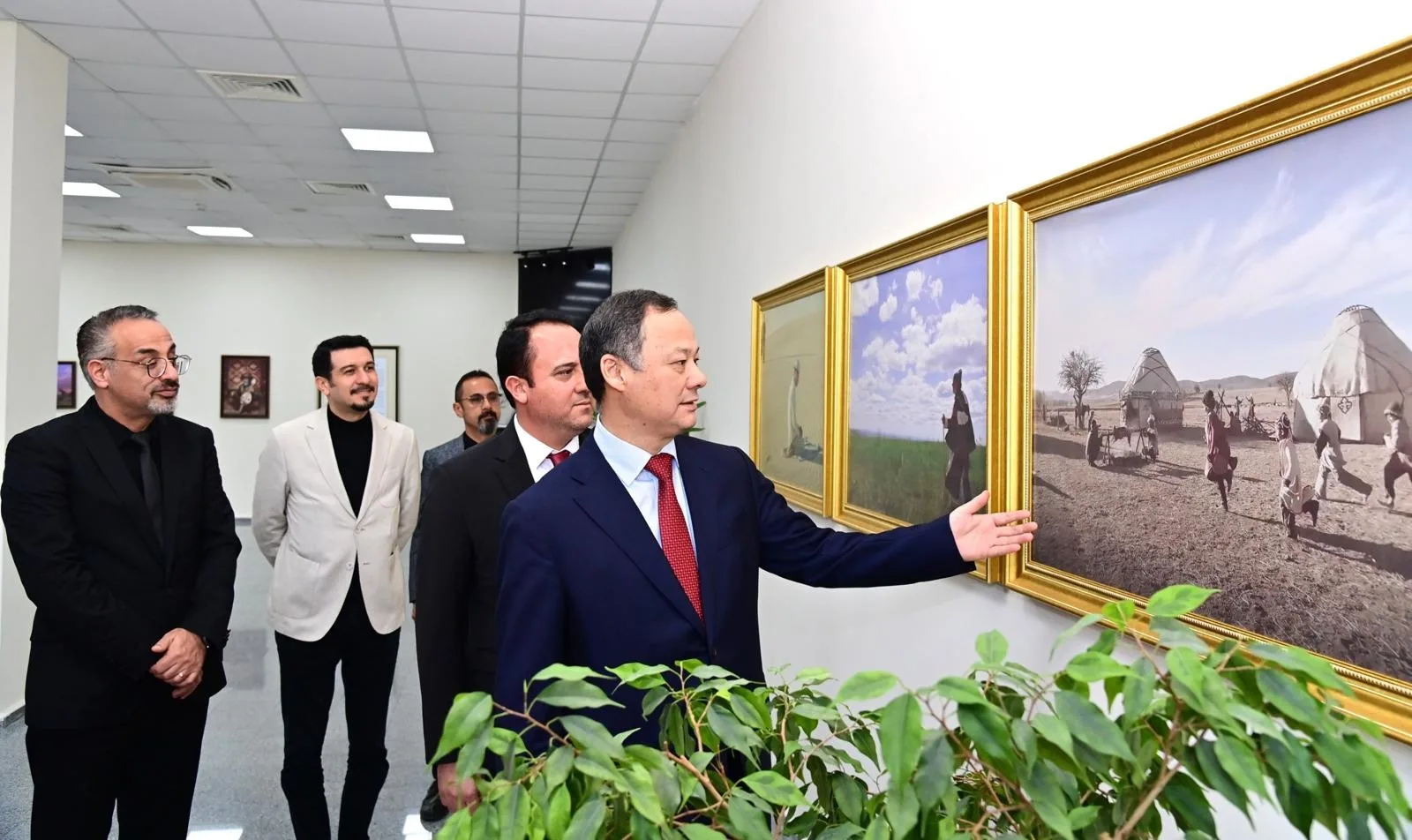 Kırgızistan’dan Okü’ye Akademik İş Birliği Ziyareti Kırgızistan’dan Okü’ye Akademik İş Birliği Ziyareti