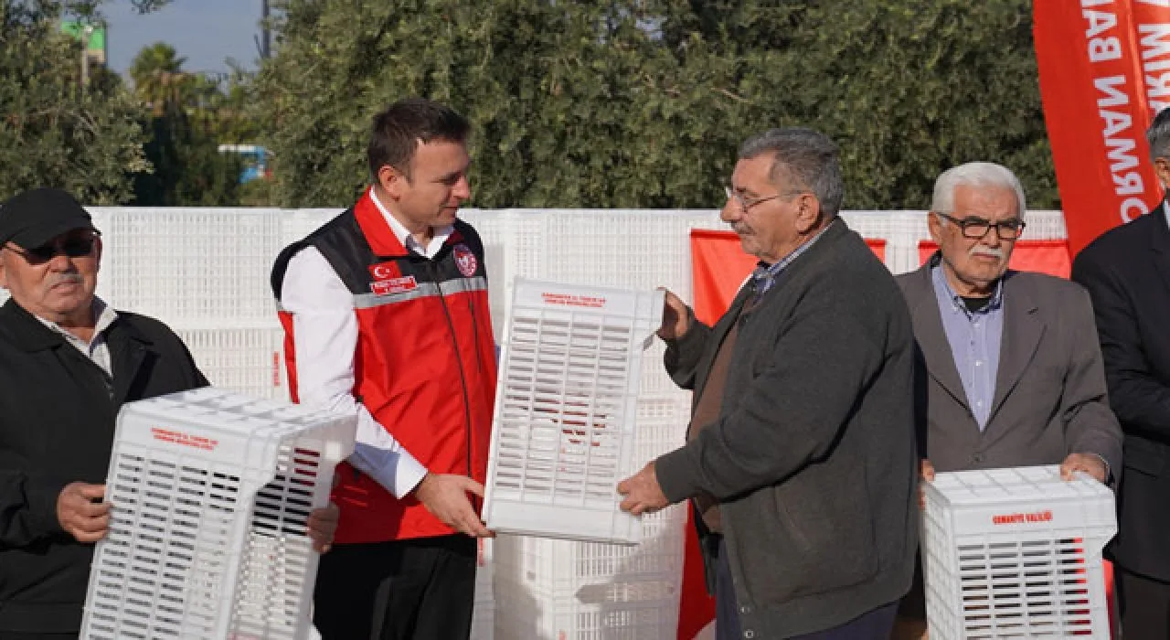 Osmaniye’de Çiftçiye %75 Hibeli Plastik Kasa Desteği Osmaniye’de Çiftçiye %75 Hibeli Plastik Kasa Desteği