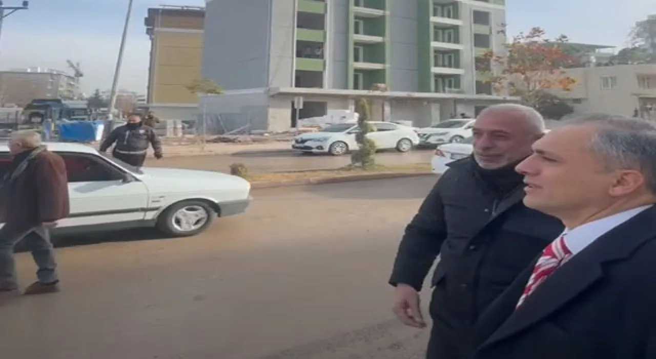 Başkan Çenet’ten Osmaniye’ye Sanat Sokağı Önerisi Başkan Çenet’ten Osmaniye’ye Sanat Sokağı Önerisi