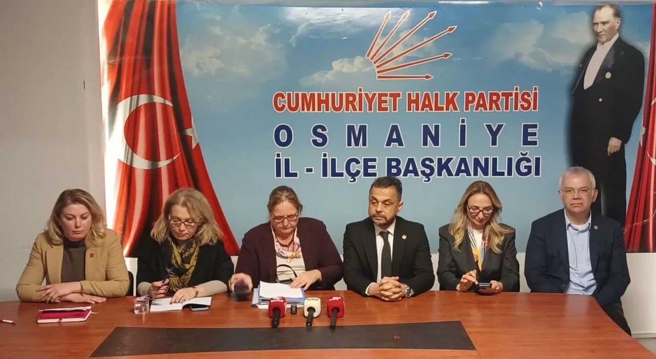Chp’den Özgür Özel Öncesi Osmaniye Çıkarması Chp’den Özgür Özel Öncesi Osmaniye Çıkarması