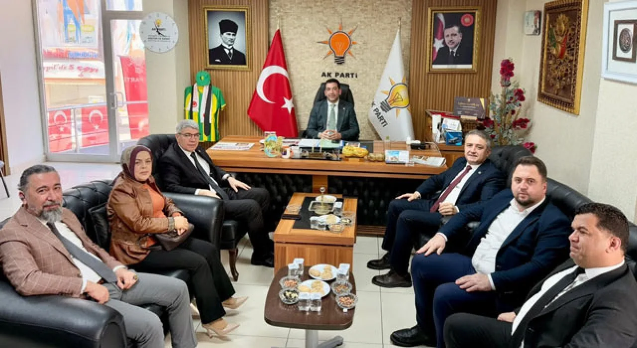 İsa Mesih Şahin’den Ak Parti Osmaniye’ye Ziyaret İsa Mesih Şahin’den Ak Parti Osmaniye’ye Ziyaret