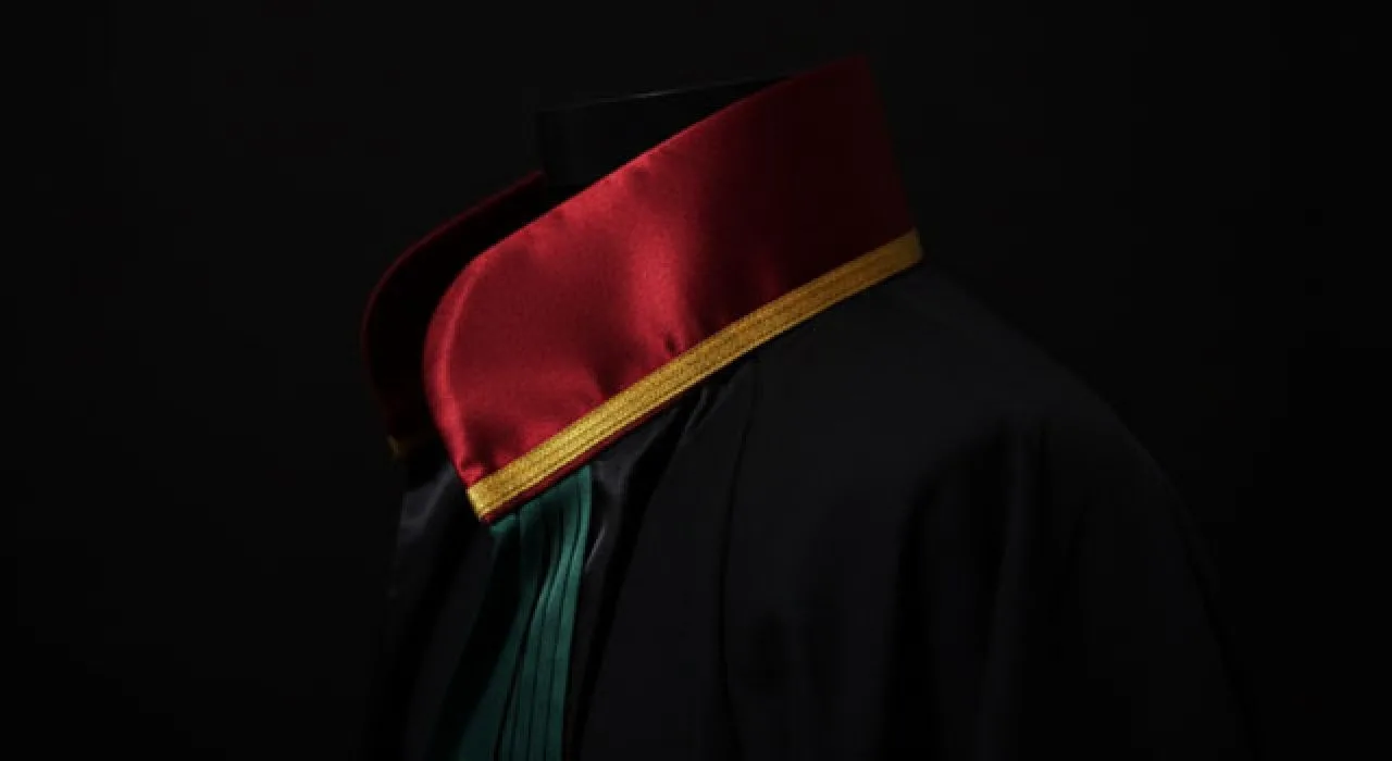 Osmaniye Barosu'Ndan Avukata Saldırıya Sert Tepki Osmaniye Barosu'Ndan Avukata Saldırıya Sert Tepki