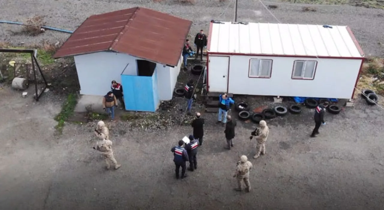 Osmaniye’de Kaçakçılık Operasyonu: 5 Tutuklama Osmaniye’de Kaçakçılık Operasyonu: 5 Tutuklama