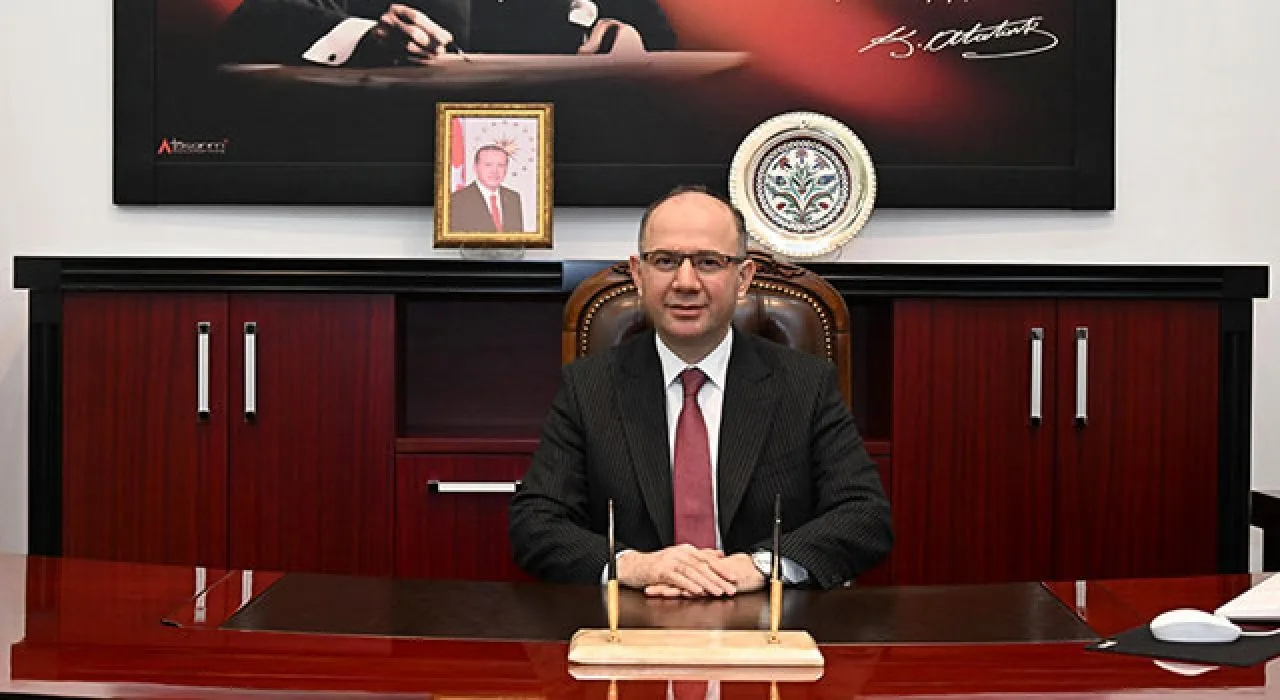 Vali Serdengeçti’den 6 Şubat Depremleri Mesajı Vali Serdengeçti’den 6 Şubat Depremleri Mesajı