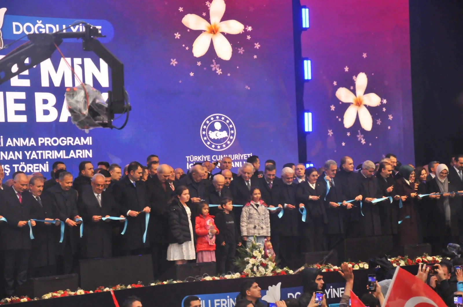 Cumhurbaşkanı Erdoğan: “Acılarımızı Unutmadan Yola Devam” Cumhurbaşkanı Erdoğan: “Acılarımızı Unutmadan Yola Devam”