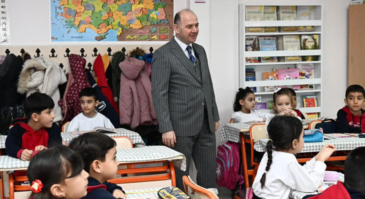 Vali Serdengeçti’den Dede Korkut İlkokulu Ziyareti Vali Serdengeçti’den Dede Korkut İlkokulu Ziyareti