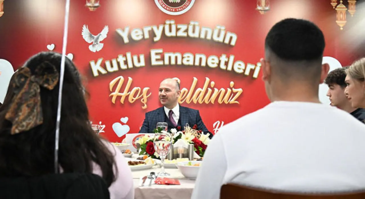 Osmaniye’de Dünya Yetimler Günü’nde Anlamlı İftar Osmaniye’de Dünya Yetimler Günü’nde Anlamlı İftar