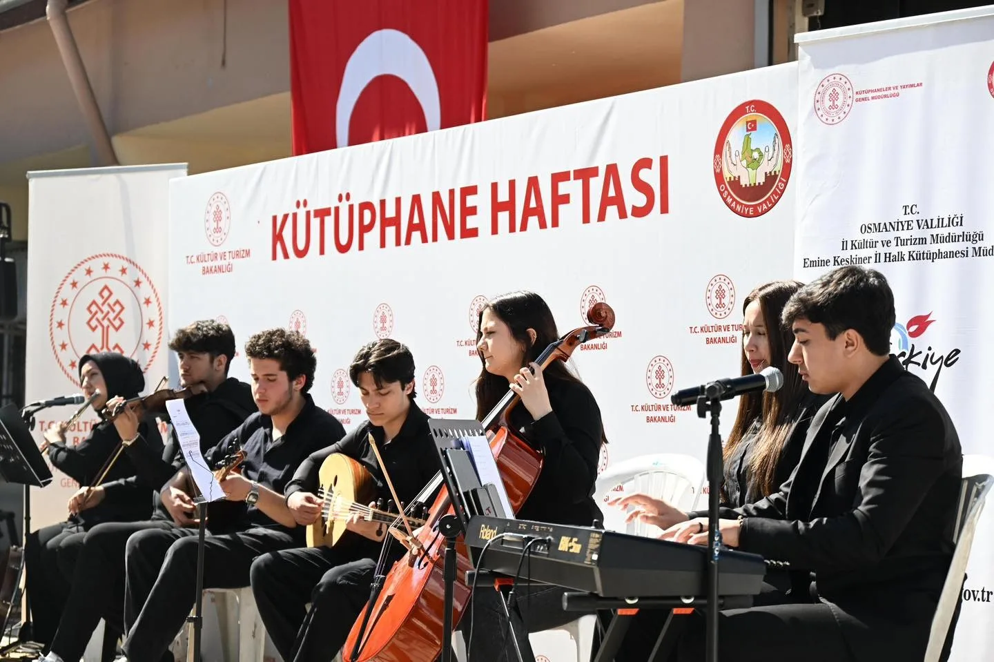 Osmaniye’de Kütüphaneler Haftası Coşkusu Osmaniye’de Kütüphaneler Haftası Coşkusu