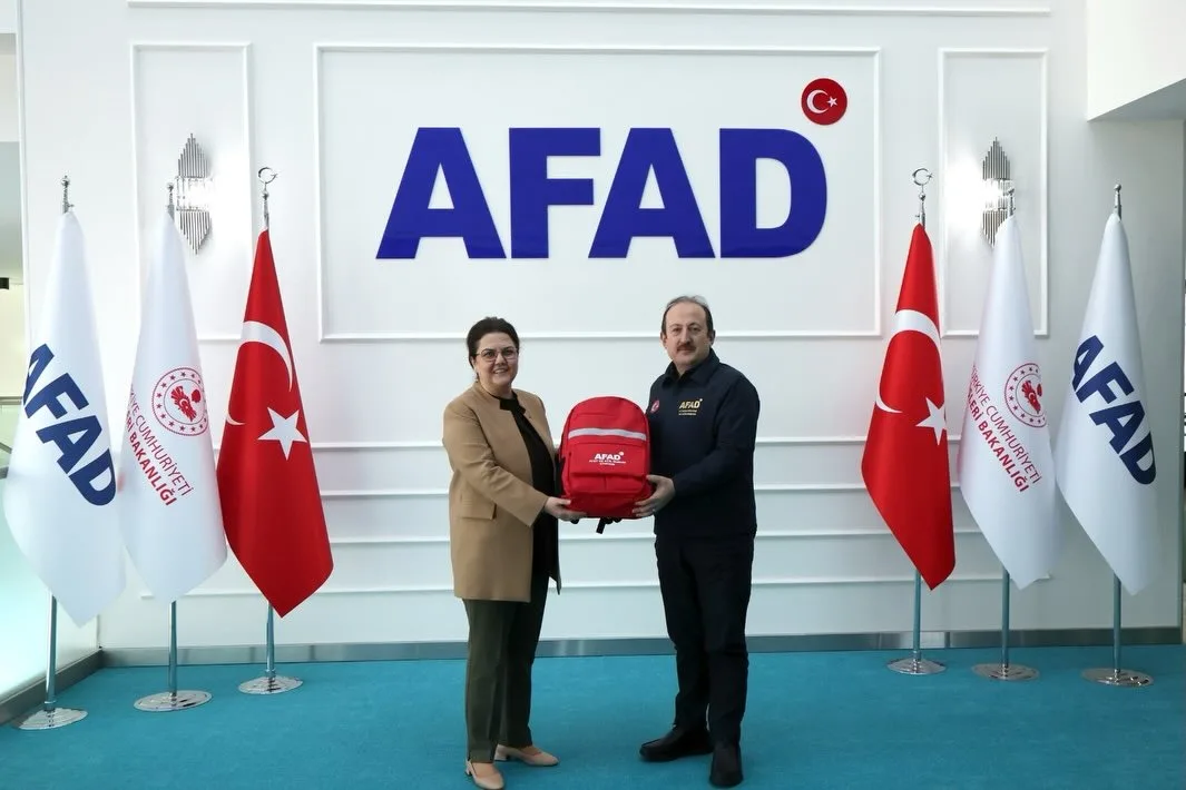 Derya Yanık’tan Kadirli Seli İçin Kritik Görüşme Derya Yanık’tan Kadirli Seli İçin Kritik Görüşme