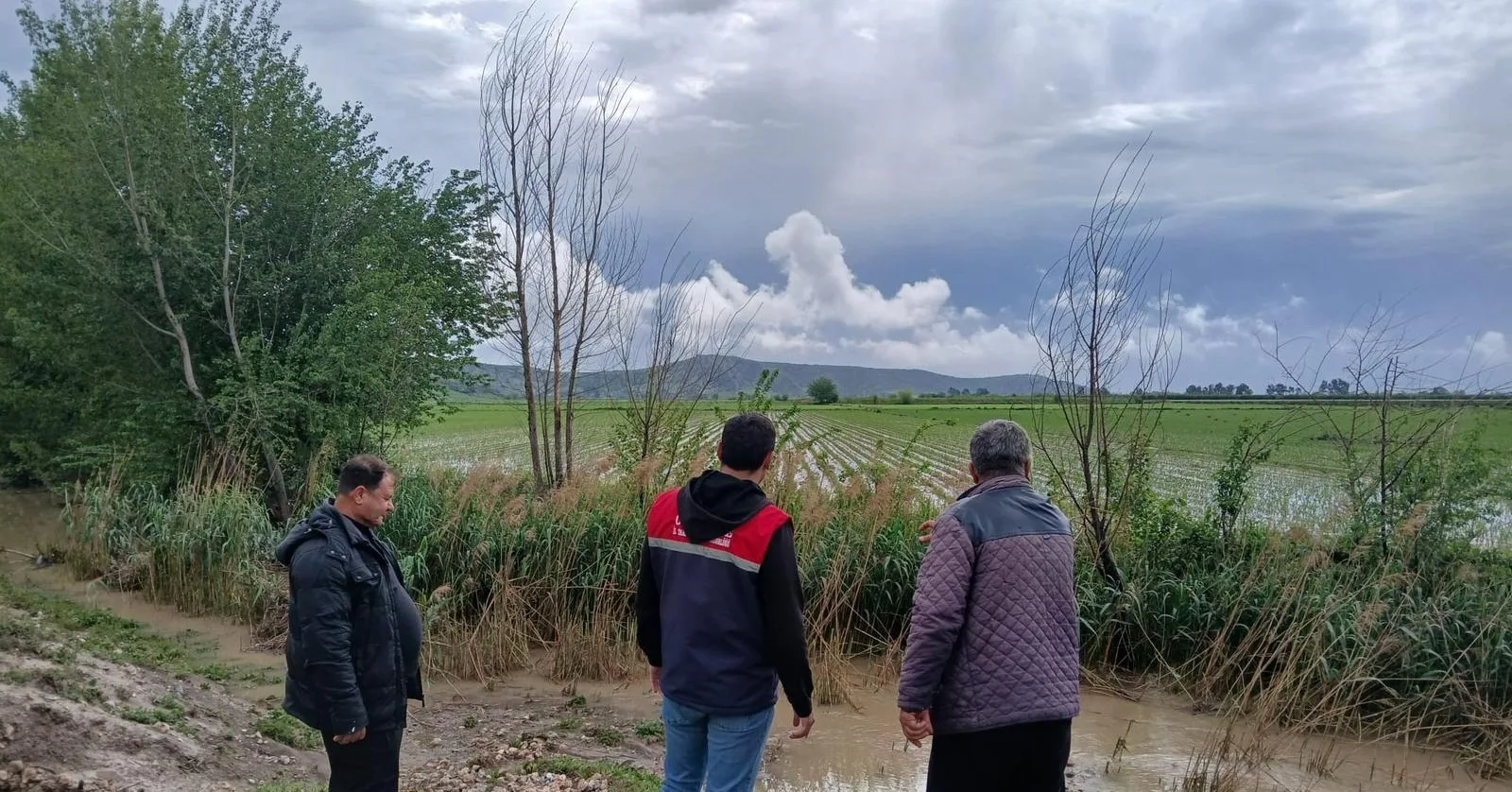 Osmaniye’de Yağış Hasarı İçin Tespitler Sürüyor Osmaniye’de Yağış Hasarı İçin Tespitler Sürüyor