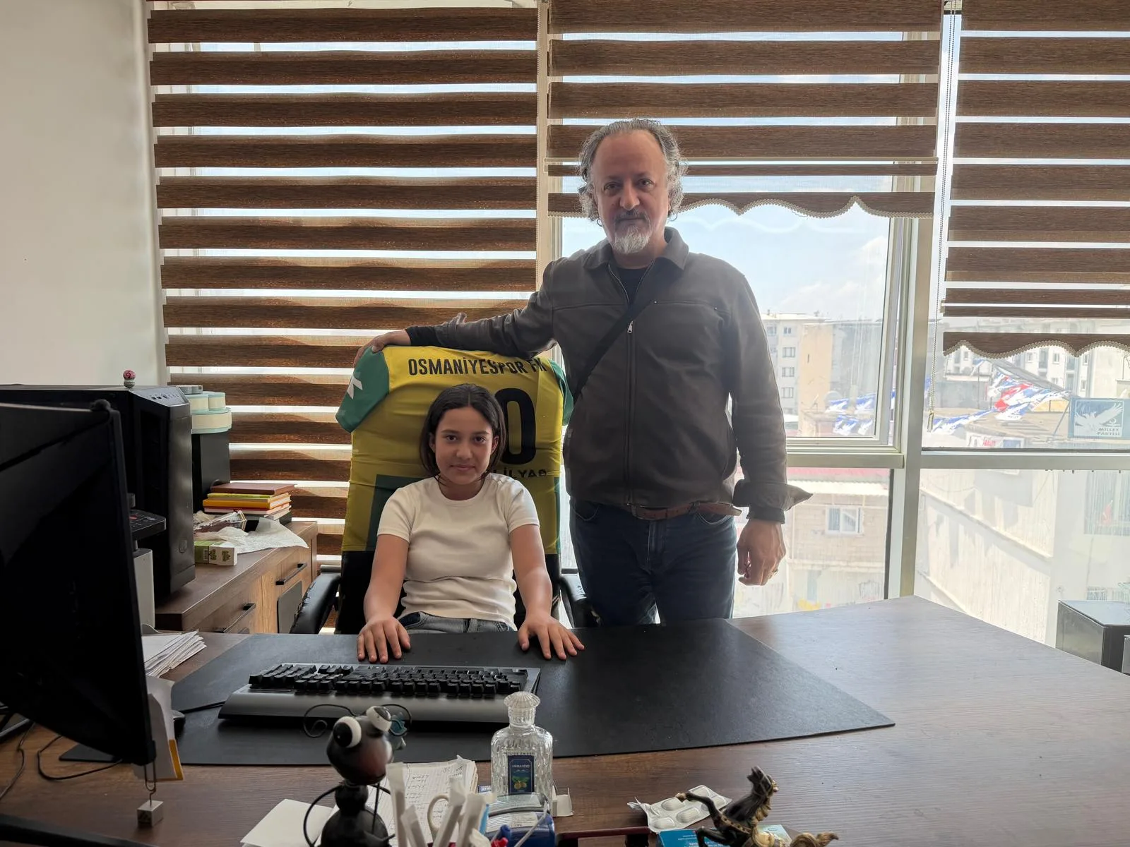 Medyagazete’de Başkanlık Koltuğu Ecrin’in Medyagazete’de Başkanlık Koltuğu Ecrin’in