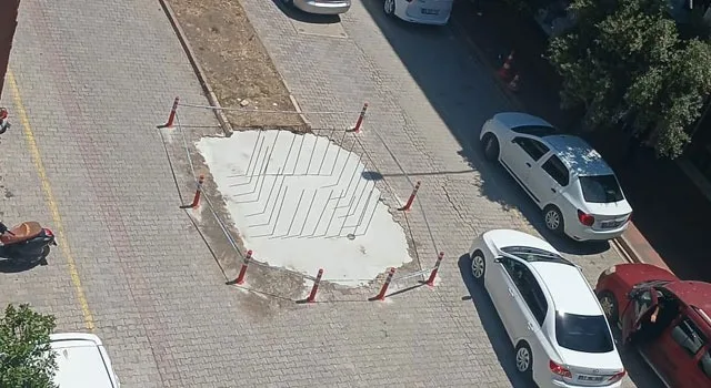 Osmaniye Saat Kulesi Aslına Uygun Yeniden Yapılıyor Osmaniye Saat Kulesi Aslına Uygun Yeniden Yapılıyor